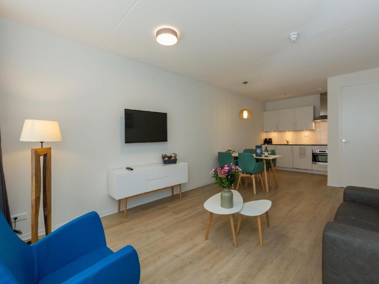Apartment Near Beach In Заутеланде Экстерьер фото